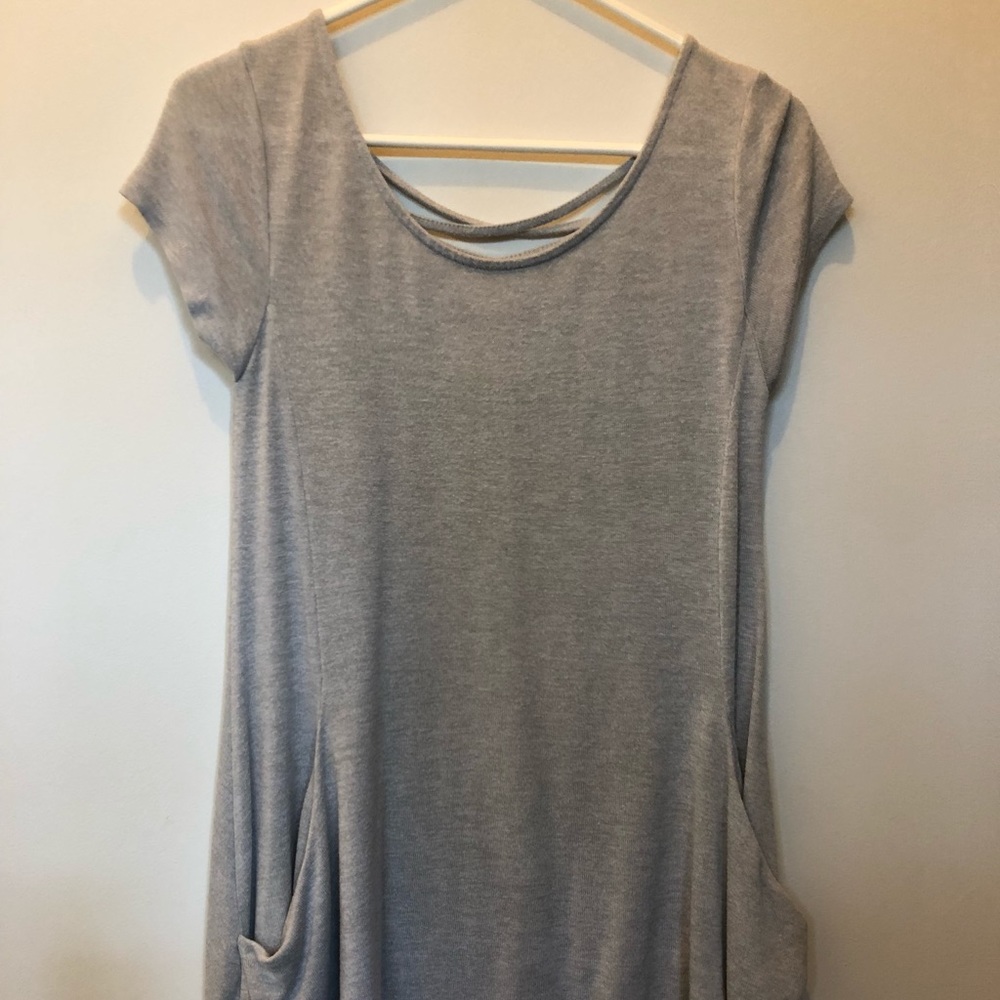 Maurice’s long tee